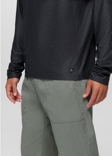 Altitude Tracker Light 1/4 Zip, Color: Black Heather, image 16