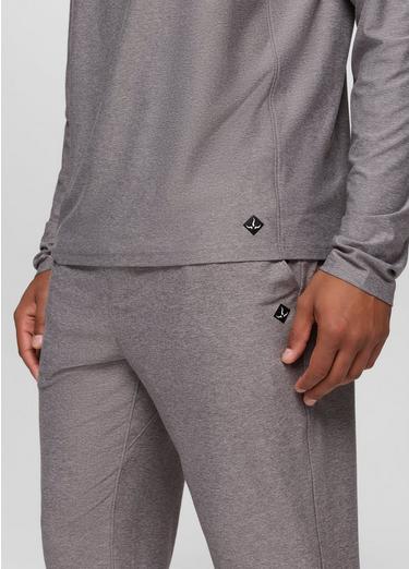Altitude Tracker Light 1/4 Zip, Color: Medium Heather Grey, image 12