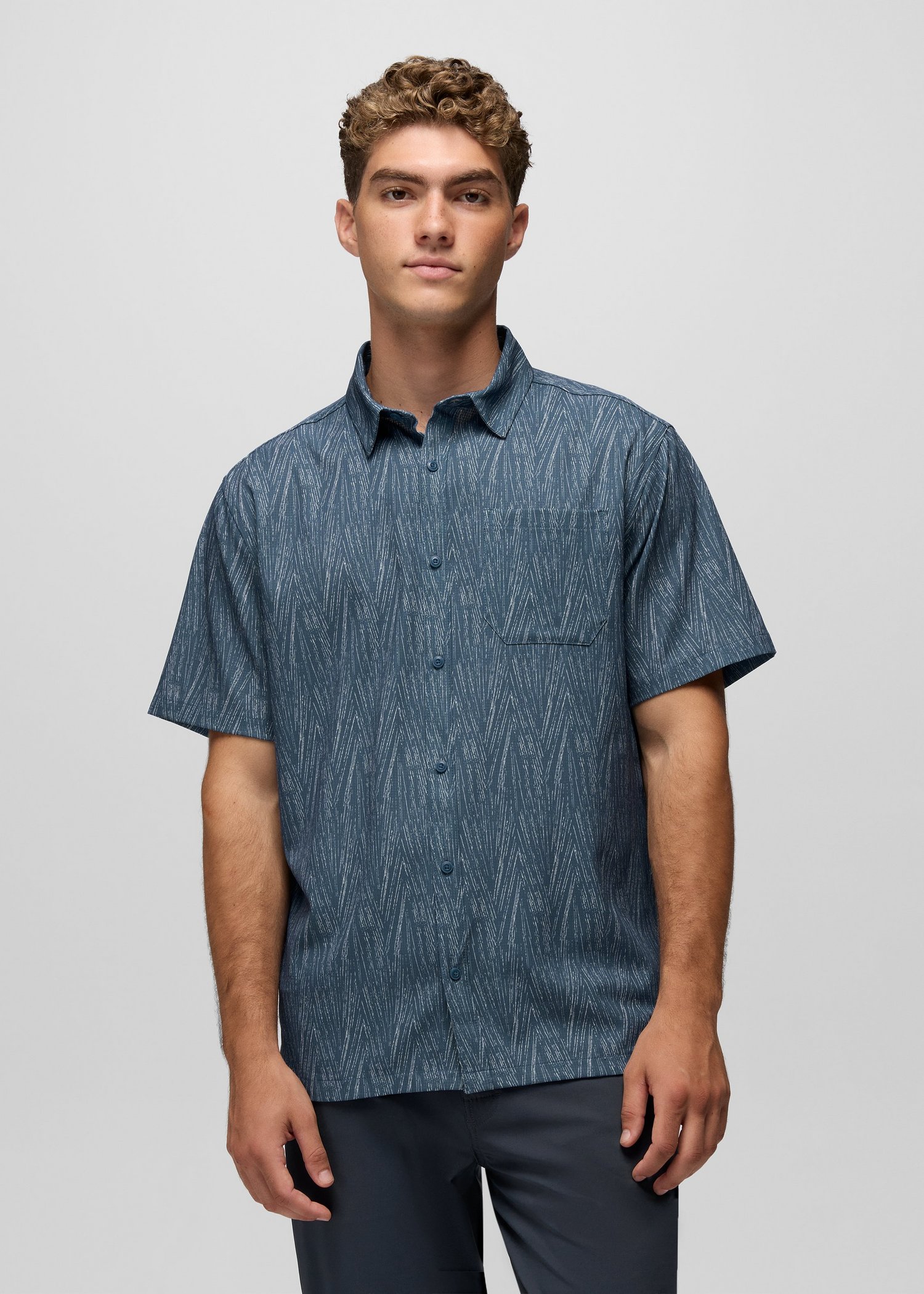 Mens prAna Hybridizer Short Sleeve Shirt - Bluff Blue Seashells
