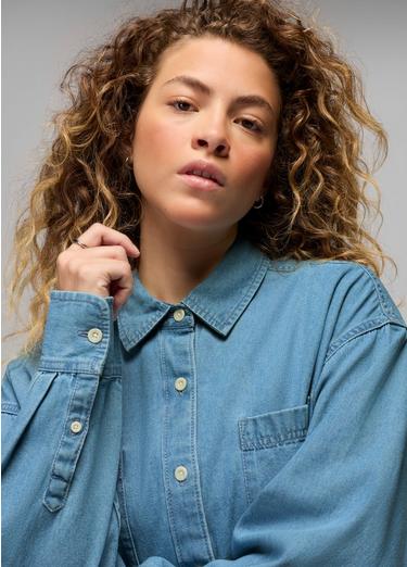 Mountain Maven Denim Shirt, Color: Blue Denim, image 3