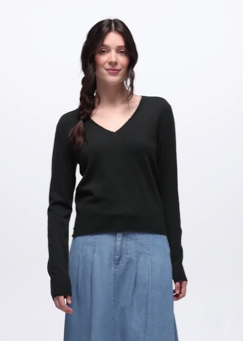 Three Falls V-Neck Sweater, Color: Black